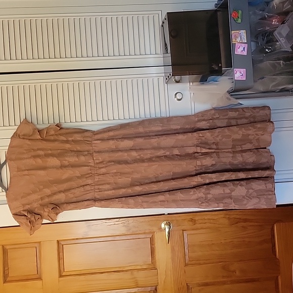 Beige Floral Midi Dress - Picture 12 of 15